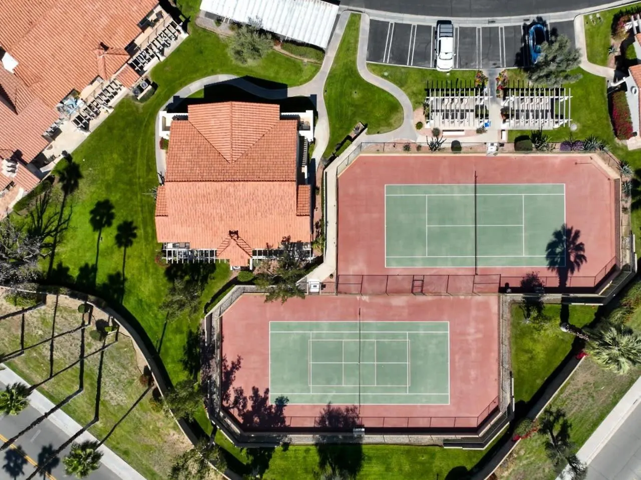 פאלם ספרינגס Desert Rose- Condo With Pool And Tennis Courts בית נופש פאלם ספרינגס